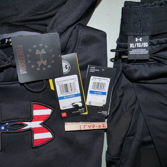 Under Armour 2 PC Sweatsuit Mens Size XL Freedom Fleece Hoodie Joggers Gift Set - Picture 2 of 10